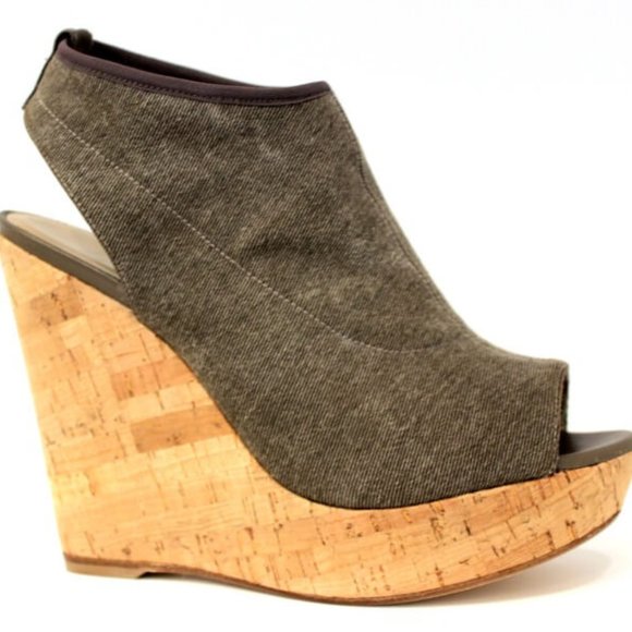 Stuart Weitzman platform stretch wedge sandal olive green size 8.5 - Picture 10 of 10